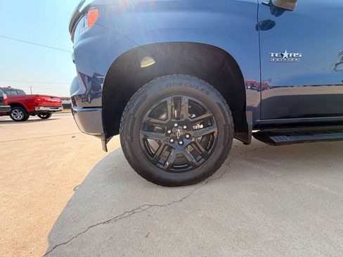 Used 2022 Chevrolet Silverado 1500 RST AWD/4WD image 13
