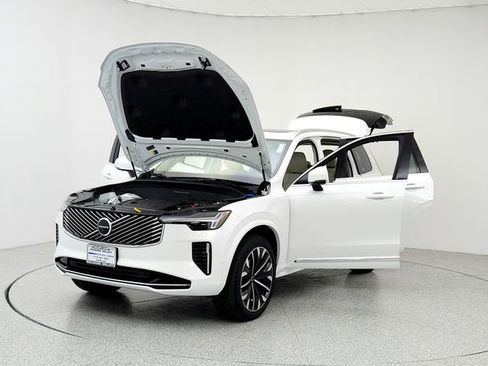 New 2026 Volvo XC90 B6 Ultra image 9