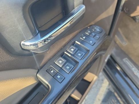 Used 2015 GMC Sierra 2500 Denali image 12