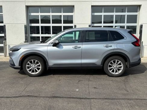 Used 2024 Honda CR-V EX image 3