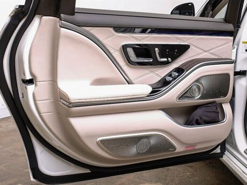 Used 2023 Mercedes-Benz Maybach S 680 4MATIC image 37