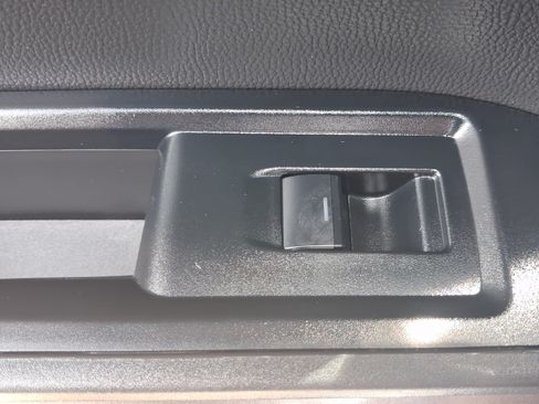 Used 2025 Toyota Tacoma TRD Sport RWD image 23