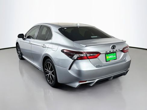 Used 2023 Toyota Camry SE FWD image 7