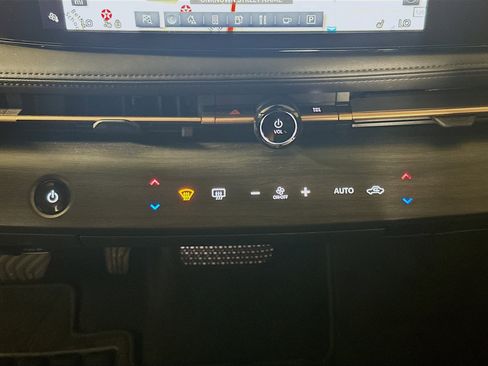 Used 2024 Nissan Ariya FWD image 23