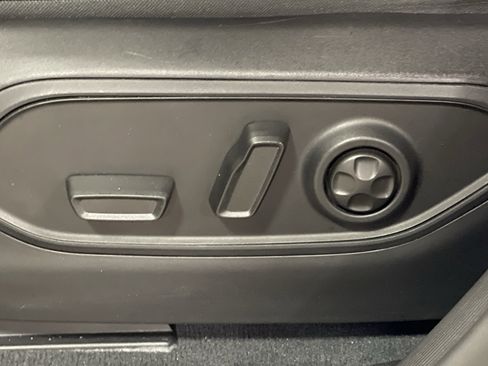 Used 2023 Jeep Grand Cherokee Limited w/ Trailer Tow Prep Group (B) image 10