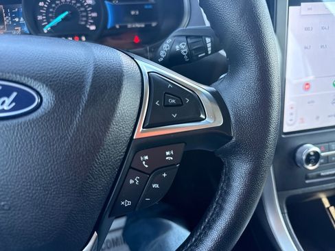 Used 2024 Ford Edge SEL w/ Convenience Package image 32