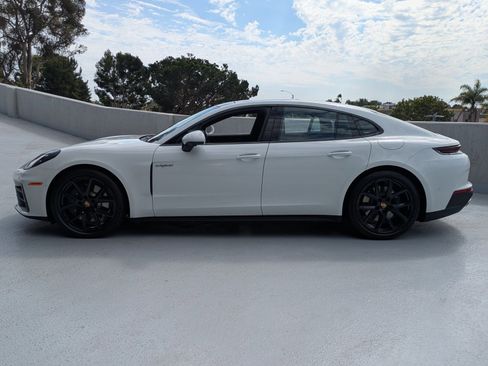 New 2025 Porsche Panamera 4 image 2