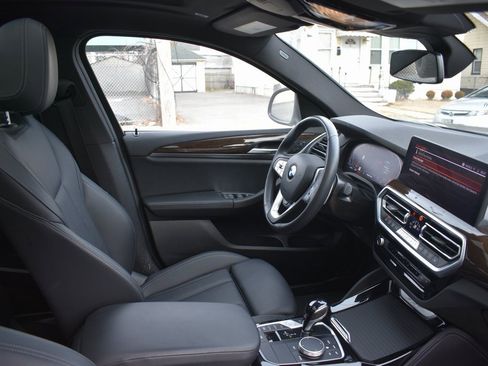 Used 2024 BMW X4 xDrive30i image 21