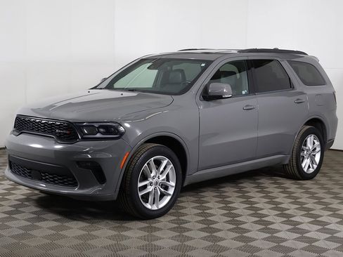 Used 2022 Dodge Durango GT image 11