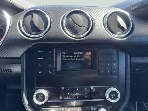 Used 2021 Ford Mustang Coupe image 27