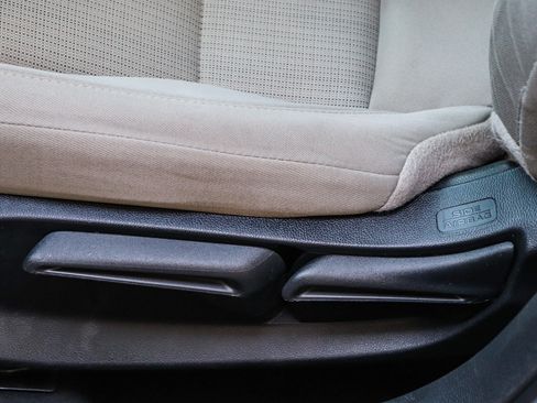 Certified 2022 Honda Civic EX image 26