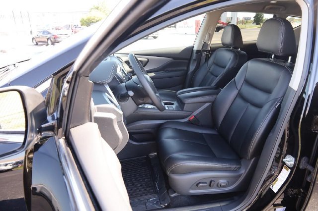 Certified 2024 Nissan Murano SV w/ SV Midnight Edition Package AWD/4WD image 8