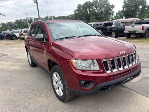Used 2012 Jeep Compass Latitude AWD/4WD image 6
