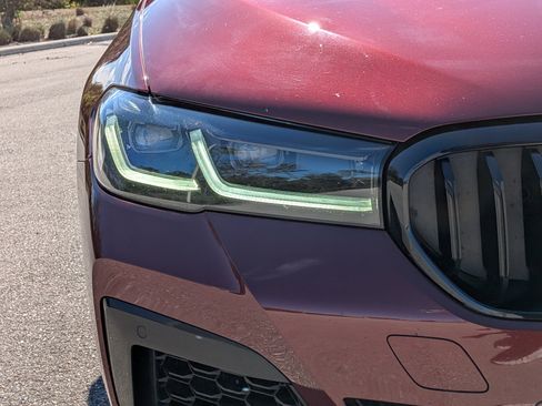 Used 2023 BMW 540i xDrive w/ Executive Package image 10