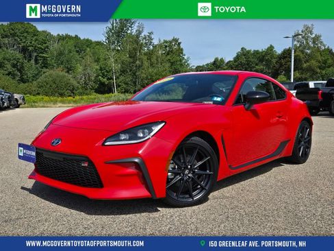 Used 2023 Toyota GR86 Premium w/ ALL Weather Mat Package (TMS) RWD image 1