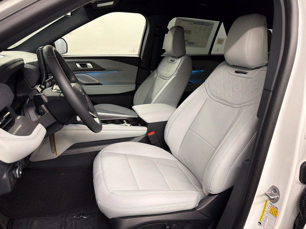New 2027 Ford Explorer Platinum w/ 3.0L Ultimate Package AWD/4WD image 27