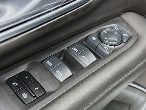 Used 2024 Chevrolet Tahoe Z71 w/ Luxury Package AWD/4WD image 20