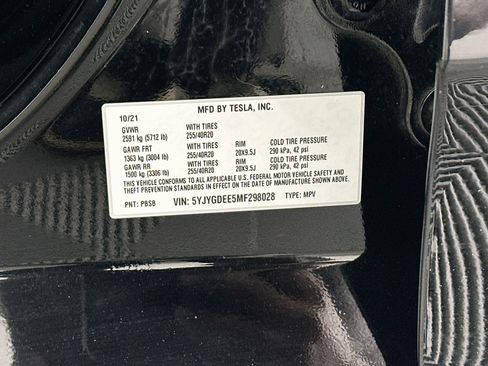 Used 2021 Tesla Model Y Long Range AWD/4WD image 12