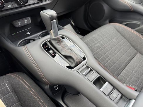 Certified 2026 Honda HR-V Sport image 28