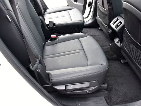 Certified 2025 Kia Sorento EX w/ EX Panoramic Sunroof Package image 14