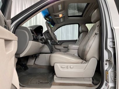 Used 2010 GMC Yukon SLT w/ SLT-2 Equipment Package