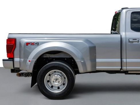 Used 2022 Ford F450 Platinum w/ FX4 Off-Road Package AWD/4WD image 6