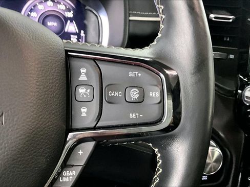 Used 2025 RAM 1500 Limited AWD/4WD image 19