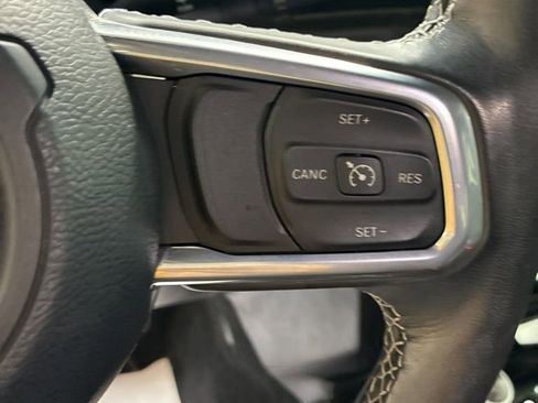Used 2023 Jeep Wrangler Unlimited Sahara w/ Cold Weather Group AWD/4WD image 15