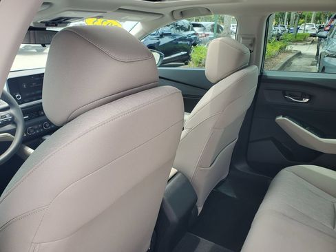 Used 2023 Honda Accord EX image 10