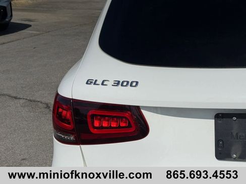 Used 2021 Mercedes-Benz GLC 300 4MATIC image 10
