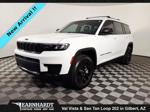 Certified 2025 Jeep Grand Cherokee L Altitude AWD/4WD image 1