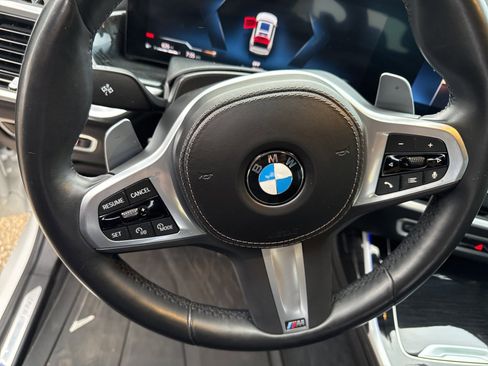 Certified 2023 BMW X7 xDrive40i w/ Executive Package image 20