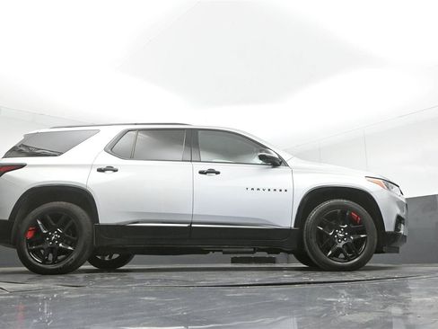 Used 2019 Chevrolet Traverse Premier w/ Redline Edition AWD/4WD image 32