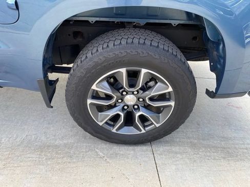 Used 2024 Chevrolet Silverado 1500 LT AWD/4WD image 12