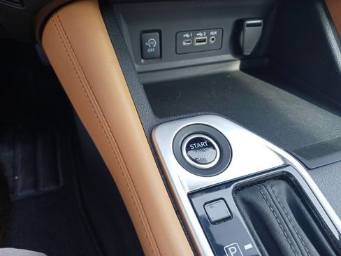Used 2024 Nissan Sentra SV w/ SV Premium Package FWD image 17