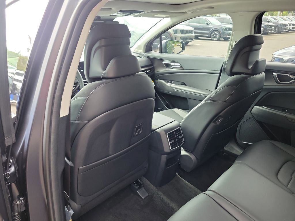 New 2026 Kia Sportage SX FWD image 17