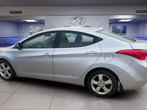 Used 2012 Hyundai Elantra GLS w/ Preferred Pkg 3 FWD image 3