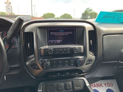 Used 2018 Chevrolet Silverado 1500 LT w/ Trailering Package AWD/4WD image 13