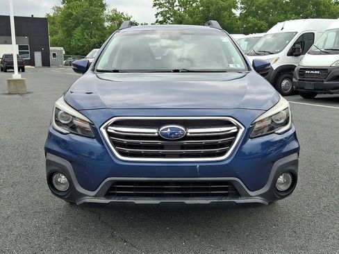 Used 2019 Subaru Outback 2.5i Limited AWD/4WD image 2