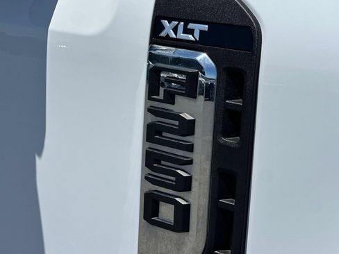 Certified 2024 Ford F250 XLT AWD/4WD image 24