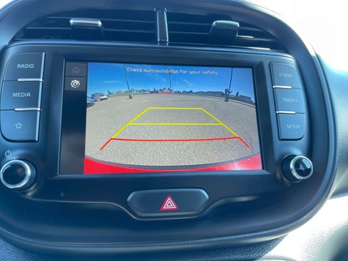 Used 2025 Kia Soul LX w/ LX Technology Package image 24