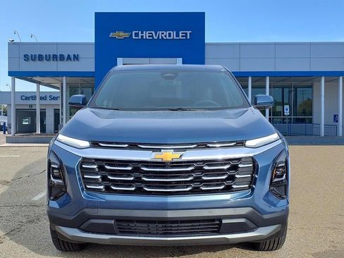 New 2026 Chevrolet Equinox LT w/ Convenience Package II image 2