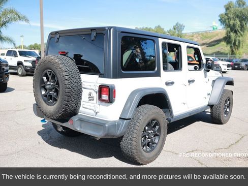Used 2024 Jeep Wrangler Unlimited image 5