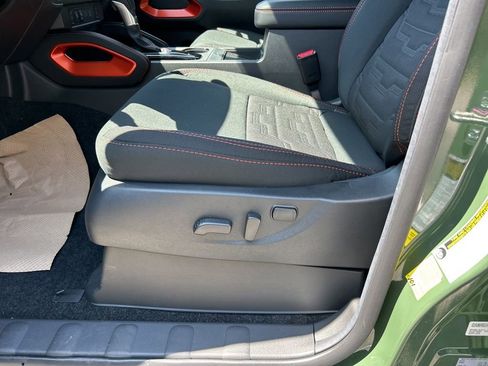 New 2025 Nissan Frontier PRO-4X w/ Pro Convenience Package image 11