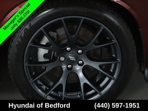 Used 2022 Dodge Challenger R/T w/ Blacktop Package RWD image 9