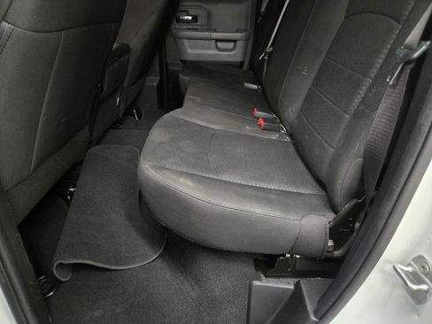 Used 2019 RAM 1500 Classic SLT RWD image 8
