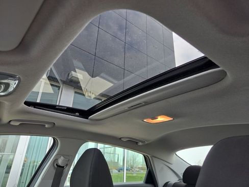 Used 2024 Hyundai Elantra SEL w/ Convenience Package image 19