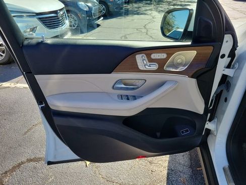 Used 2024 Mercedes-Benz GLE 450 4MATIC image 10