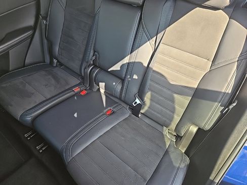 Used 2024 Mitsubishi Outlander SE image 24