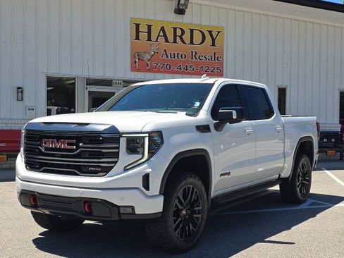 Used 2022 GMC Sierra 1500 AT4 w/ AT4 Premium Package AWD/4WD image 1